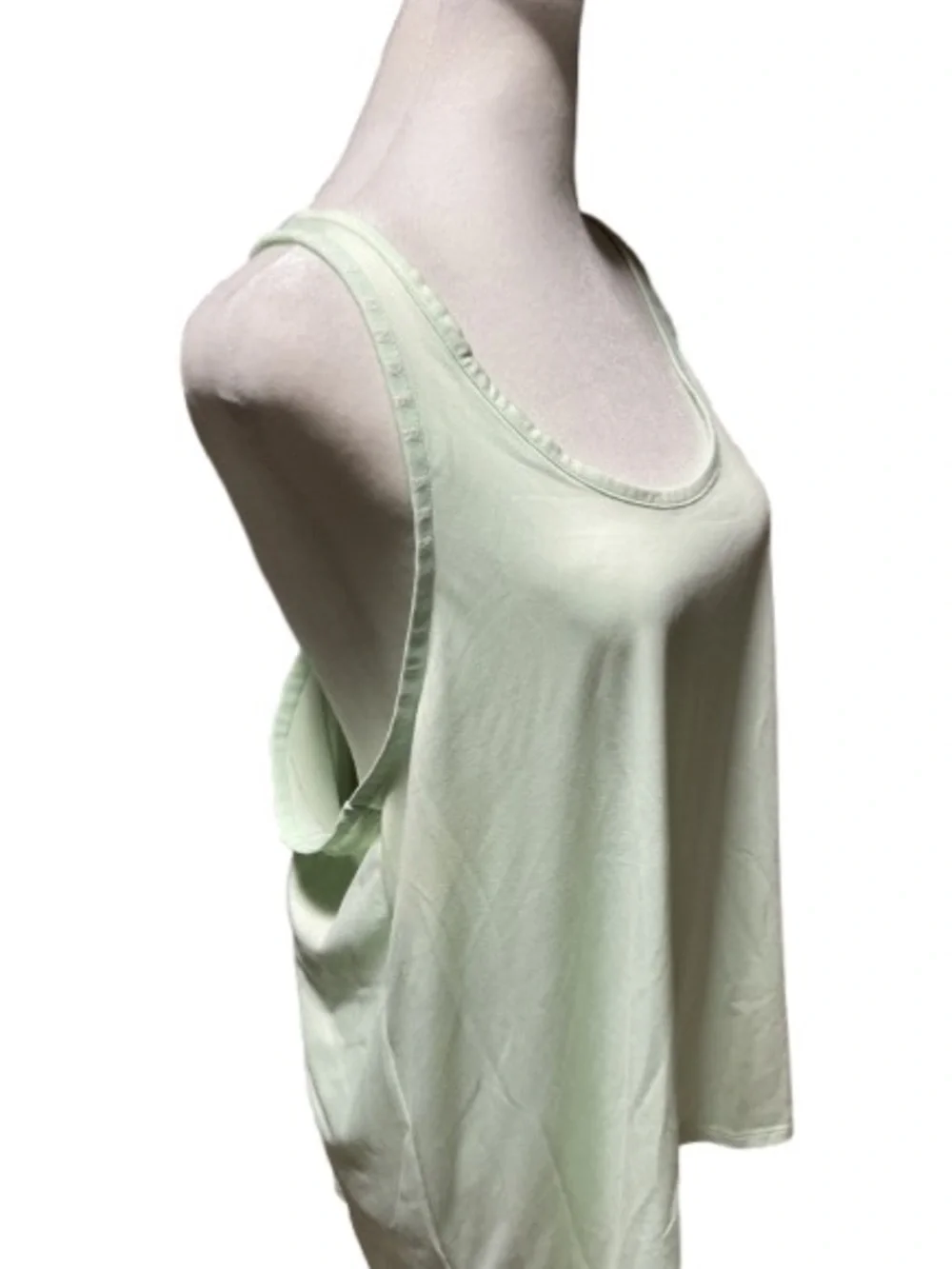 Under Armour Performance Tank - Picture 6 of 11